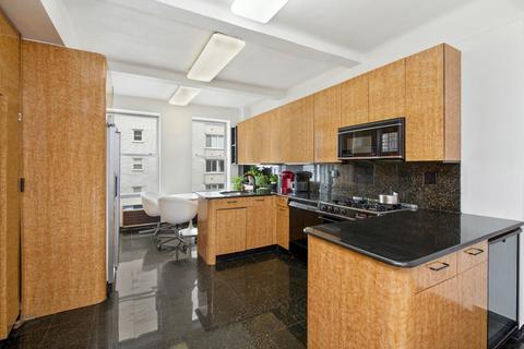 4308 Kugler Mill Rd, Cincinnati, OH 45236 photo 4