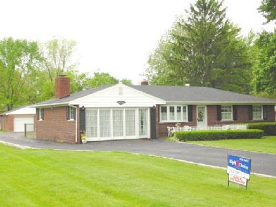 739 Jarole Dr, Cincinnati, OH 45245 photo 3