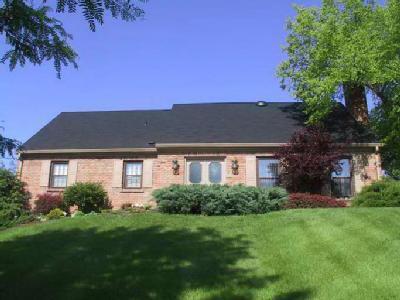 7289 Royalgreen Dr, Cincinnati, OH 45244 photo 3