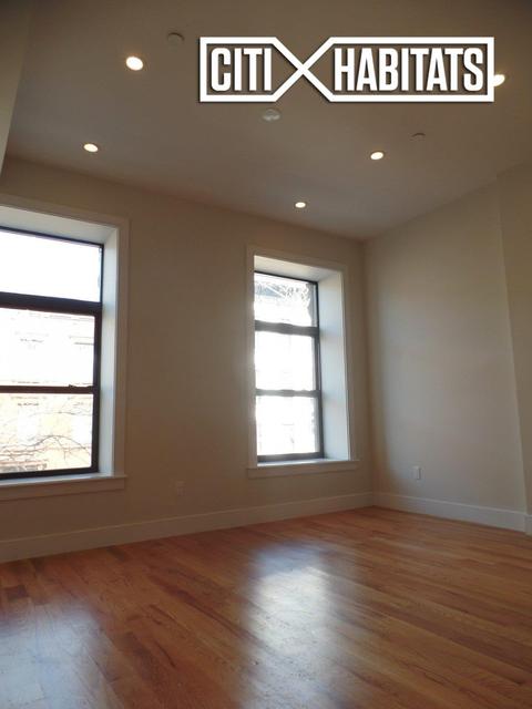964 Springbrook Dr, Cincinnati, OH 45224 photo 2