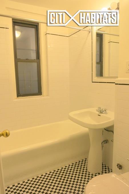 1735 Springdale Rd, Cincinnati, OH 45231 photo 8