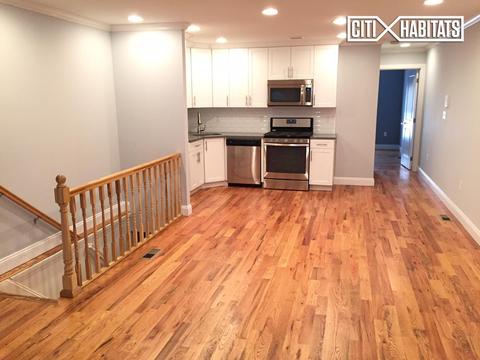 4473 Valence Dr, Cincinnati, OH 45238 photo 4