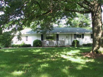 8555 Oakside Ct, Cincinnati, OH 45236 photo 3