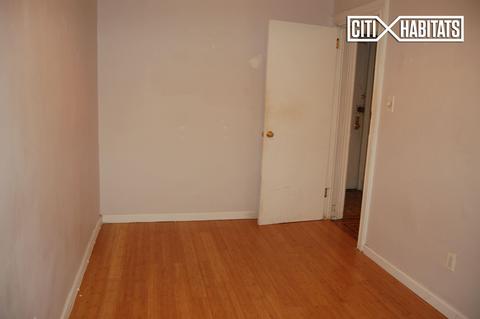 2877 Markbreit Ave, Cincinnati, OH 45209 photo 5