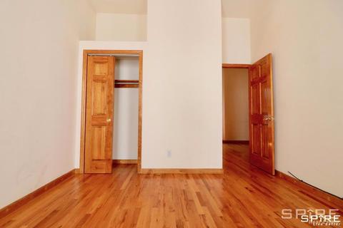 5932 Bellmeadow Dr, Cincinnati, OH 45224 photo 9