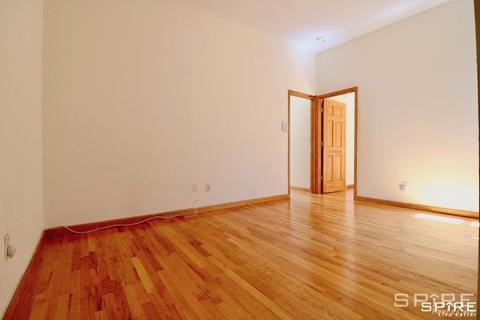 5932 Bellmeadow Dr, Cincinnati, OH 45224 photo 4