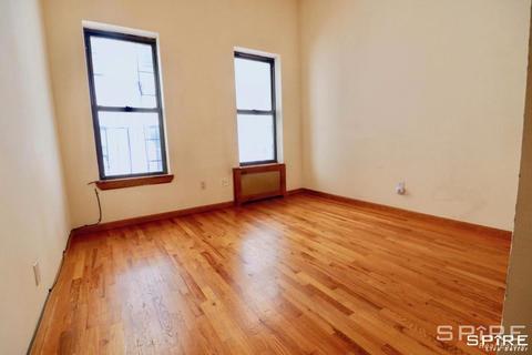 5932 Bellmeadow Dr, Cincinnati, OH 45224 photo 8