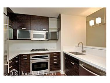 3107 Pershing Ct, Cincinnati, OH 45211 photo 5