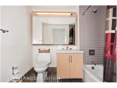 482 Brunswick Dr, Forest Park, OH 45240 photo 7