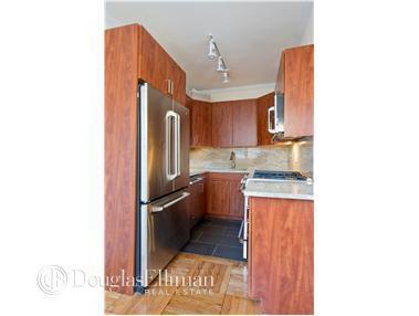 3301 Galbraith Rd, Cincinnati, OH 45236 photo 5