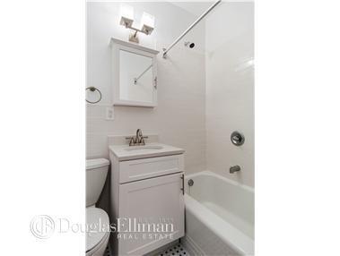 3000 Limestone Cir, Cincinnati, OH 45239 photo 12