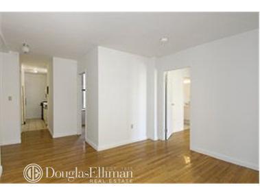 7733 Heatherglen Dr, Cincinnati, OH 45255 photo 4
