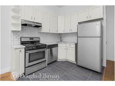 10077 Springbeauty Ln, Cincinnati, OH 45231 photo 4