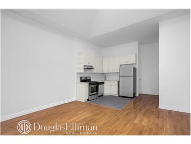 10077 Springbeauty Ln, Cincinnati, OH 45231 photo 6