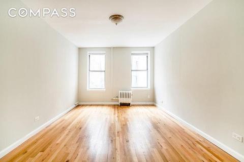 7652 Hampton Place Ln, Cincinnati, OH 45244 photo 3