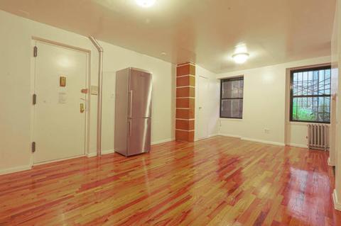 2532 Millennium Pl, Cincinnati, OH 45211 photo 4