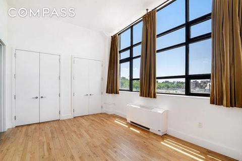 679 Regent Rd, Cincinnati, OH 45245 photo 7