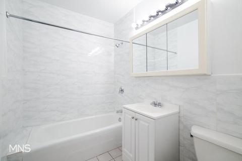 5175 Brasher Ave, Blue Ash, OH 45242 photo 6
