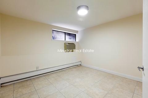 3462 Trimble Ave, Cincinnati, OH 45207 photo 4