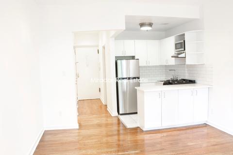 2129 E Hill Ave, Cincinnati, OH 45208 photo 9
