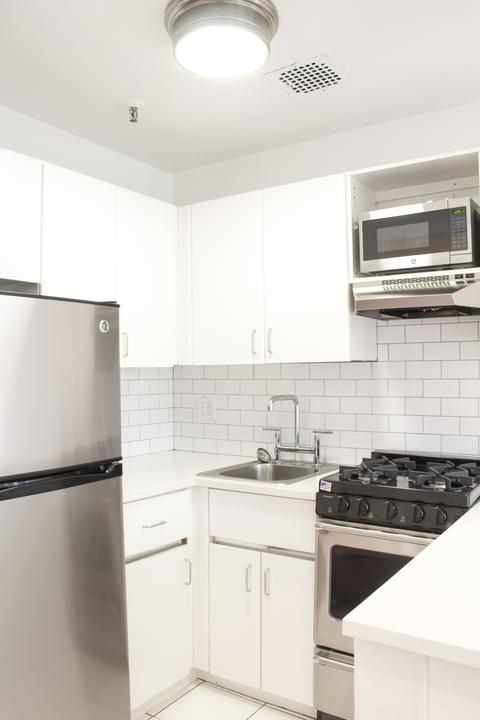 2129 E Hill Ave, Cincinnati, OH 45208 photo 10