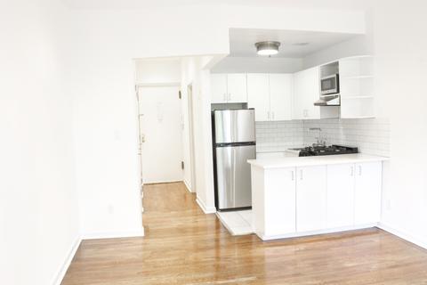 2129 E Hill Ave, Cincinnati, OH 45208 photo 4