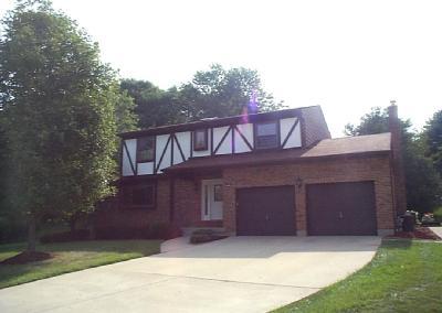 2004 Beechcroft Ct, Cincinnati, OH 45233 photo 1