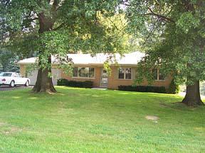 2930 Devils Backbone Rd, Cincinnati, OH 45233 photo 1