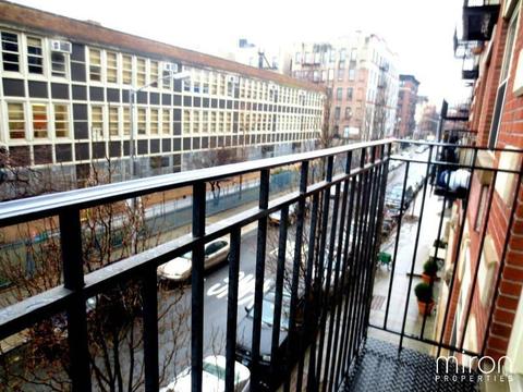 1028 St Gregory St, Cincinnati, OH 45202 photo 6