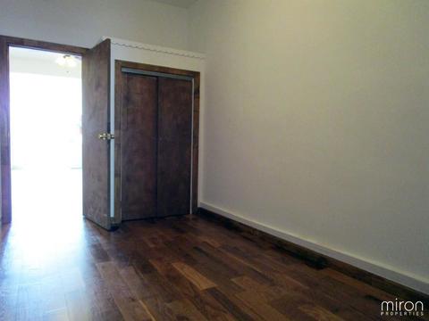 4786 Beechwood Rd, Cincinnati, OH 45244 photo 5