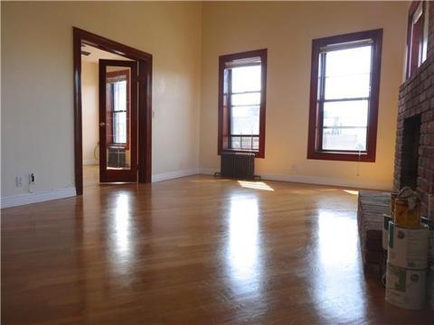 770 Jarole Dr, Cincinnati, OH 45245 photo 2