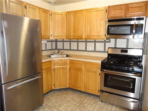 1705 Quebec Rd, Cincinnati, OH 45205 photo 1