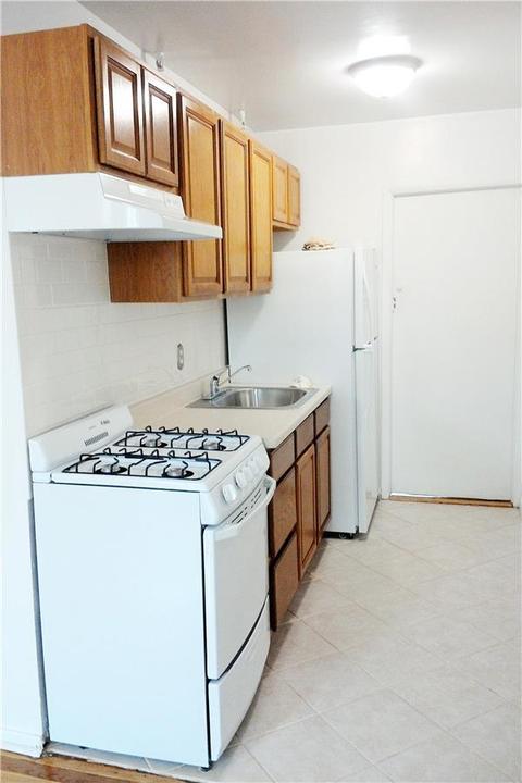 537 Chisholm Trl, Wyoming, OH 45215 photo 4