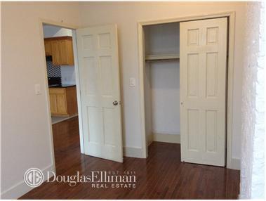 952 Summit Ave, Glendale, OH 45246 photo 7