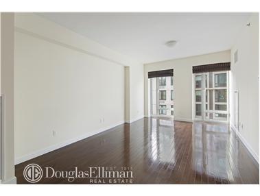 4501 Clearview Ave, Cincinnati, OH 45205 photo 2