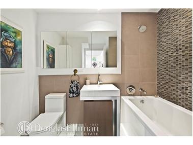 726 Wilfert Dr, Cincinnati, OH 45245 photo 4