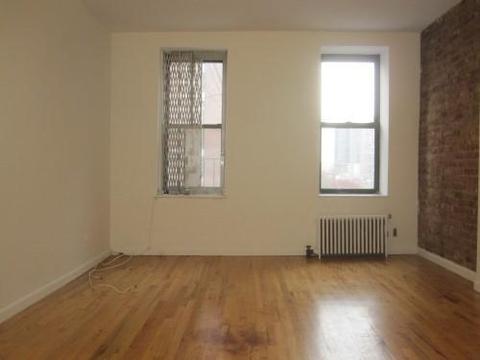 9187 Camargo Rd, Cincinnati, OH 45243 photo 2