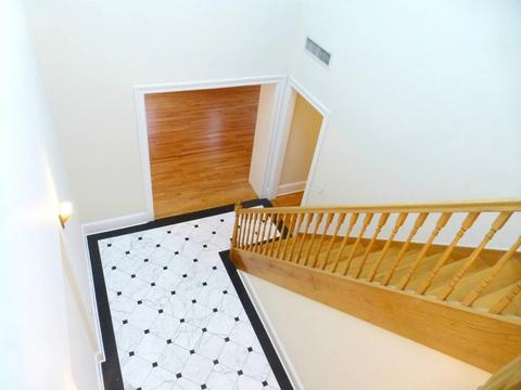 9350 Whitegate Ln, Cincinnati, OH 45243 photo 3