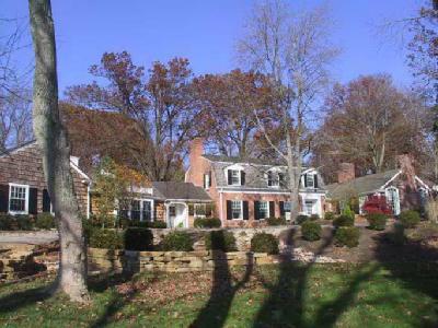 9350 Whitegate Ln, Cincinnati, OH 45243 photo 2