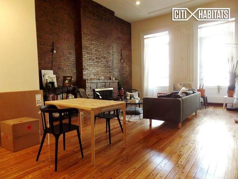 6063 Robison Rd, Cincinnati, OH 45213 photo 1