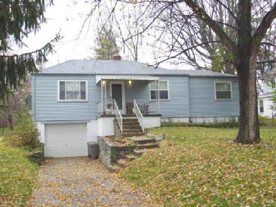 3297 Ebenezer Rd, Cincinnati, OH 45248 photo 2