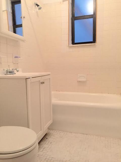 3297 Ebenezer Rd, Cincinnati, OH 45248 photo 1