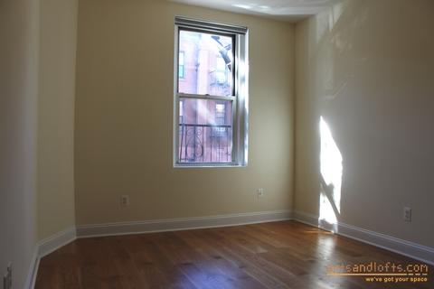 8777 Balboa Dr, Cincinnati, OH 45231 photo 6
