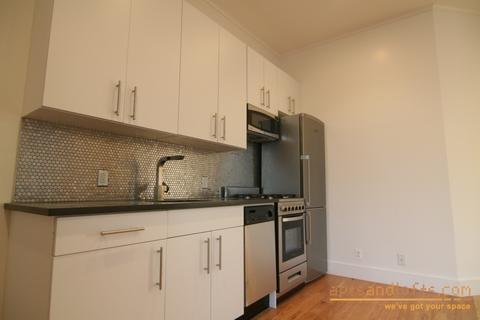 6569 Graf Dr, Cincinnati, OH 45230 photo 2
