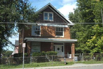 4401 Vine St, Cincinnati, OH 45217 photo 2
