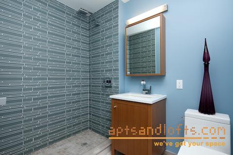 4401 Vine St, Cincinnati, OH 45217 photo 8