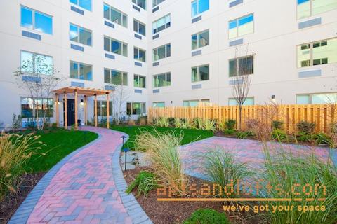 4401 Vine St, Cincinnati, OH 45217 photo 13