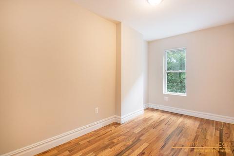 719 Cascade Rd, Forest Park, OH 45240 photo 4