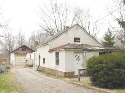 3937 Gardner Ln, Cincinnati, OH 45245 photo 2