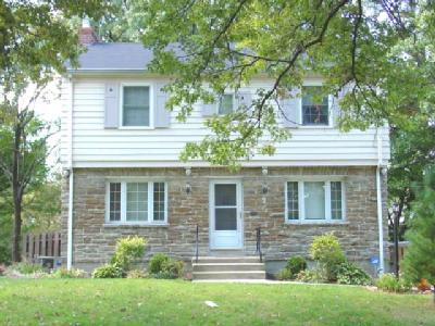 2787 Eugenie Ln, Cincinnati, OH 45211 photo 1